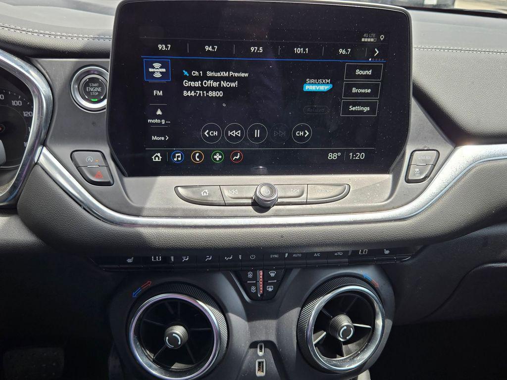 used 2025 Chevrolet Blazer car, priced at $24,799