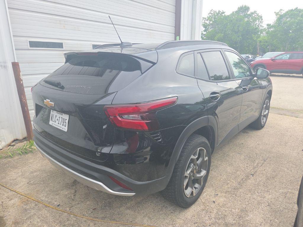 used 2025 Chevrolet Trax car, priced at $19,889