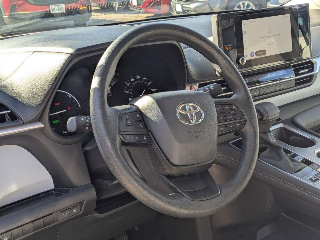 used 2025 Toyota Sienna car, priced at $37,399