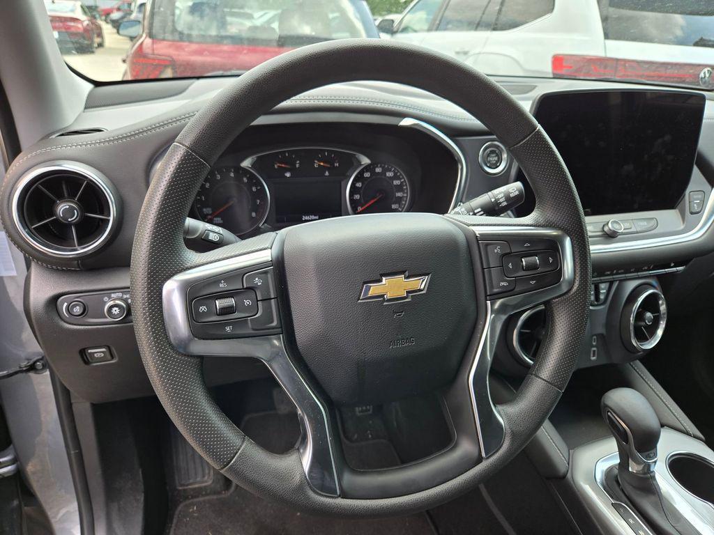 used 2025 Chevrolet Blazer car, priced at $27,499