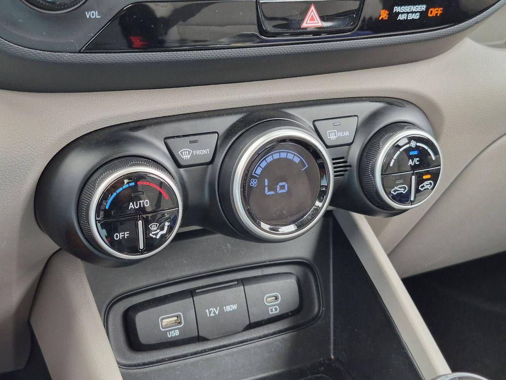 used 2025 Hyundai Venue car, priced at $17,419