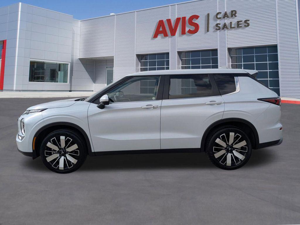 used 2025 Mitsubishi Outlander car, priced at $23,399