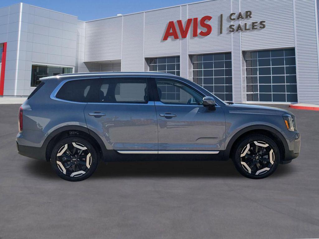 used 2025 Kia Telluride car, priced at $35,799