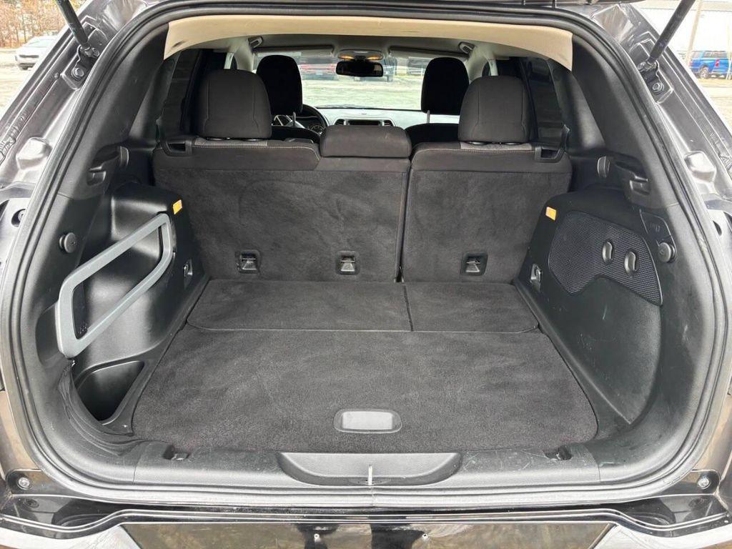 used 2018 Jeep Cherokee car, priced at $12,995