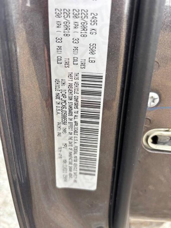 used 2018 Jeep Cherokee car, priced at $12,995