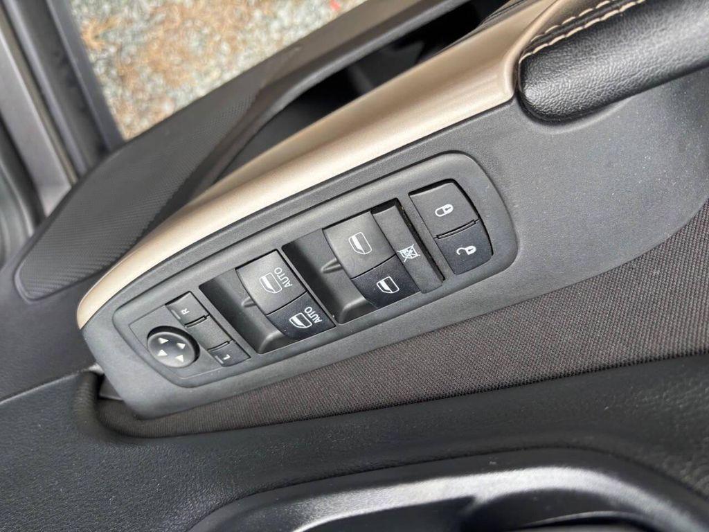 used 2018 Jeep Cherokee car, priced at $12,995