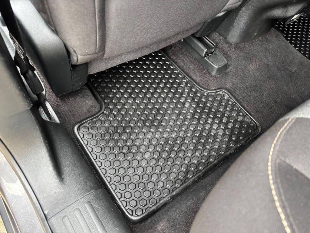 used 2018 Jeep Cherokee car, priced at $12,995