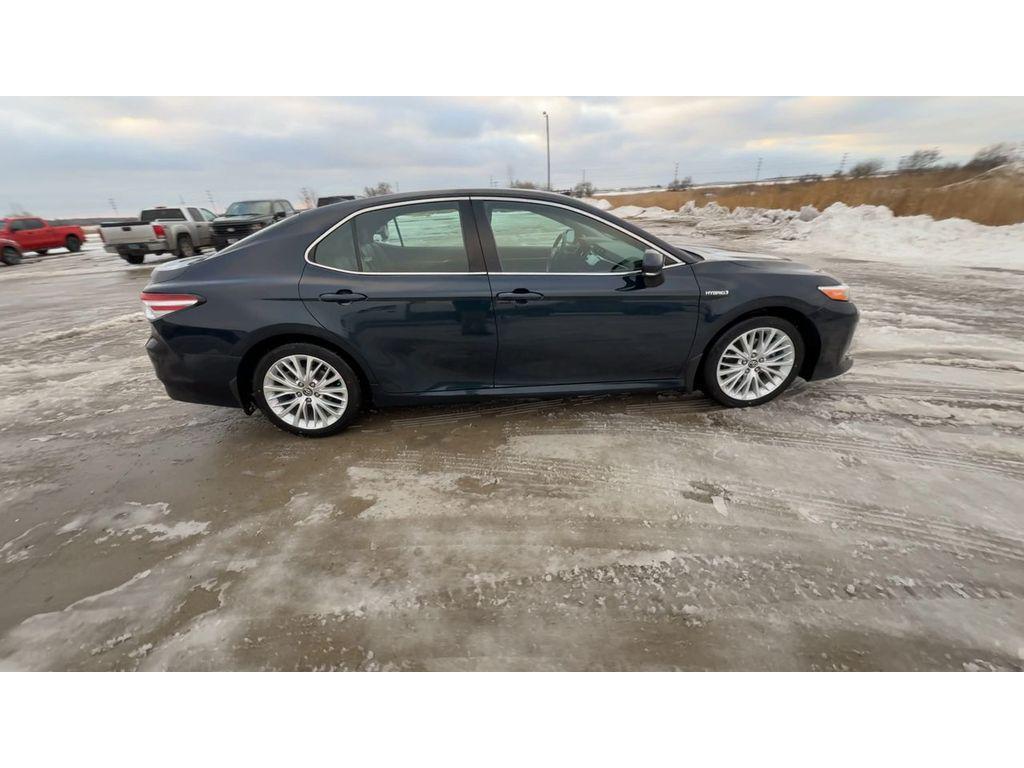 used 2020 Toyota Camry Hybrid car, priced at $20,495