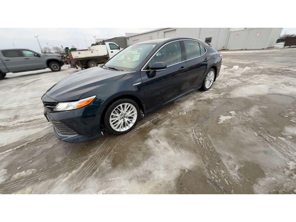used 2020 Toyota Camry Hybrid car, priced at $20,495