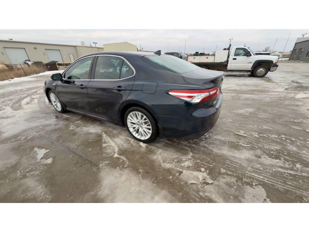 used 2020 Toyota Camry Hybrid car, priced at $20,495