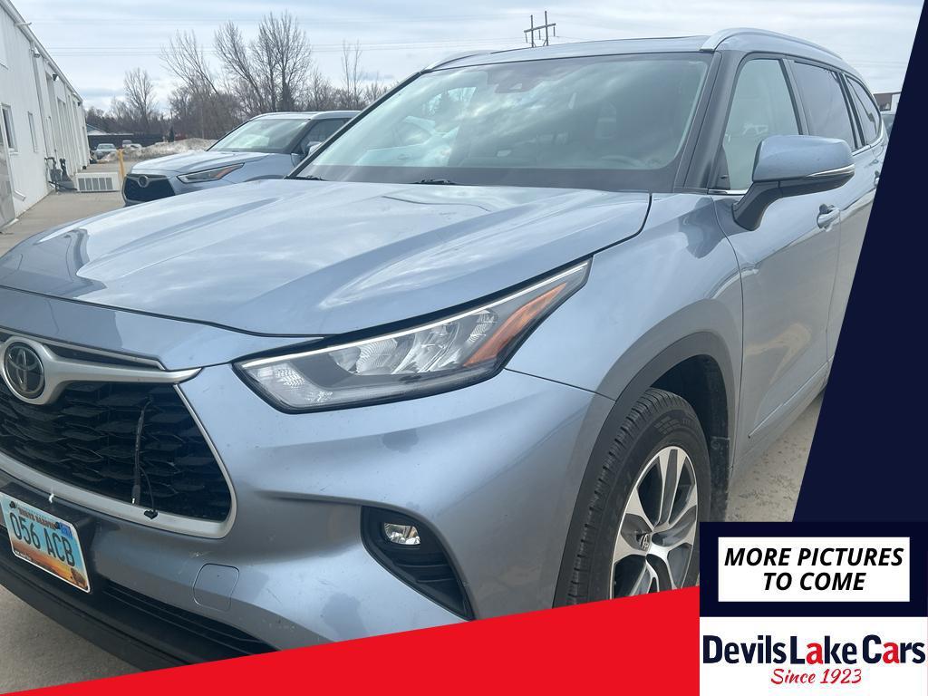 used 2020 Toyota Highlander car, priced at $26,991