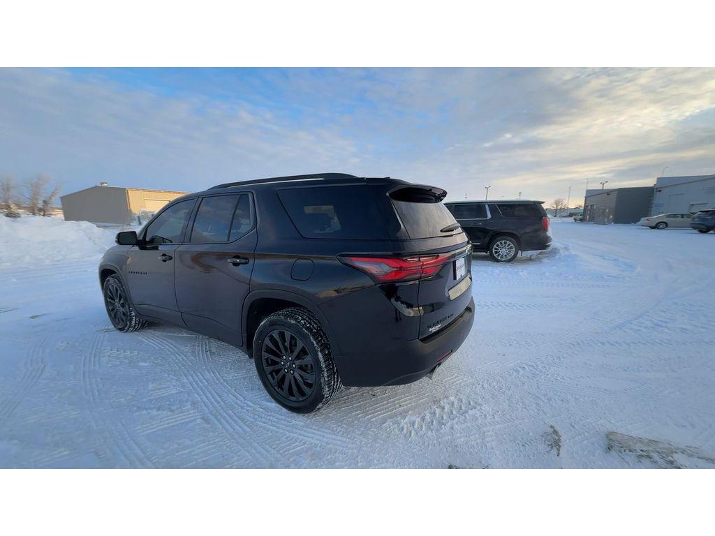 used 2022 Chevrolet Traverse car, priced at $32,494