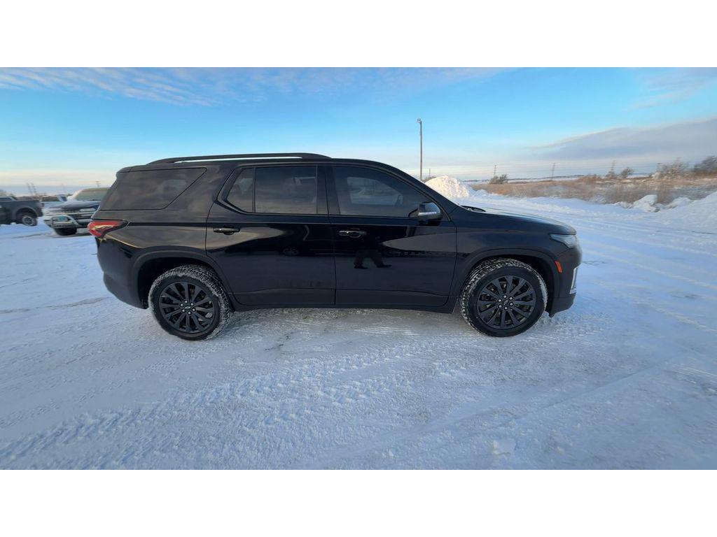 used 2022 Chevrolet Traverse car, priced at $32,494