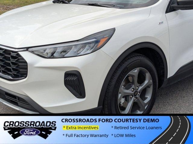 new 2025 Ford Escape car, priced at $30,327