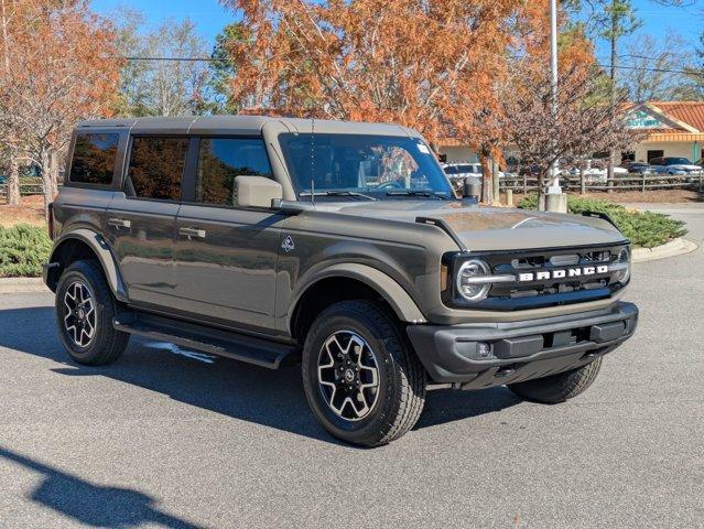 new 2025 Ford Bronco car, priced at $45,012