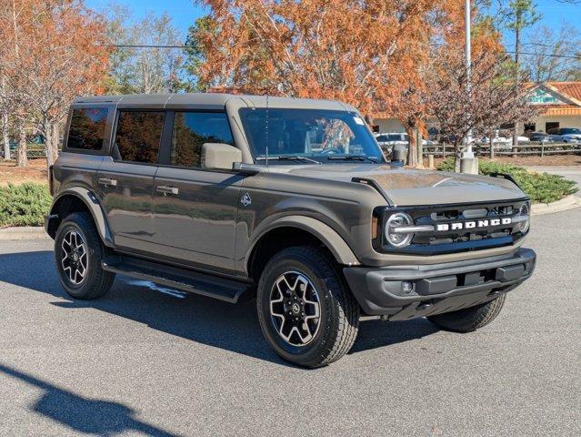 new 2025 Ford Bronco car, priced at $45,012