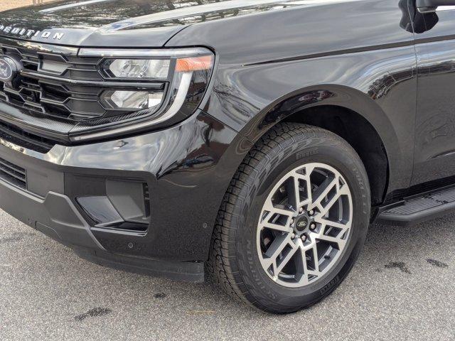 used 2025 Ford Expedition Max car, priced at $60,312