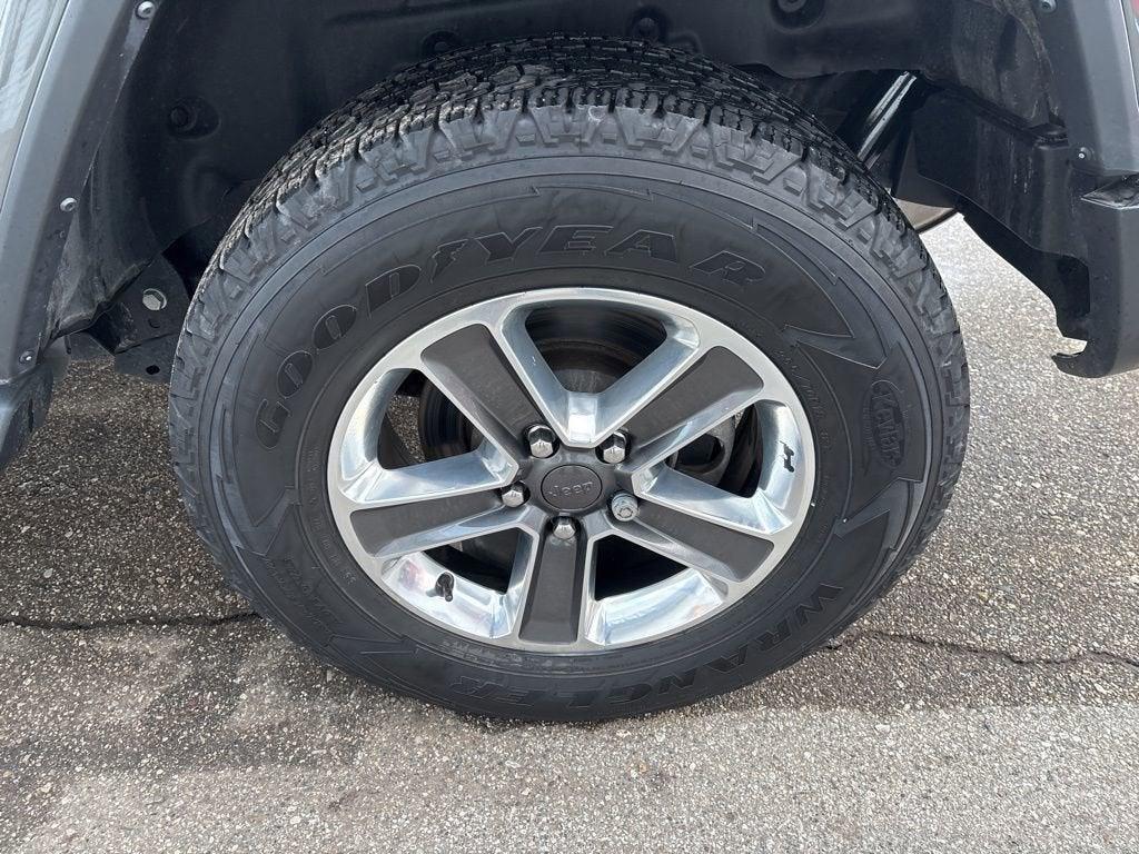 used 2022 Jeep Wrangler Unlimited car, priced at $31,385