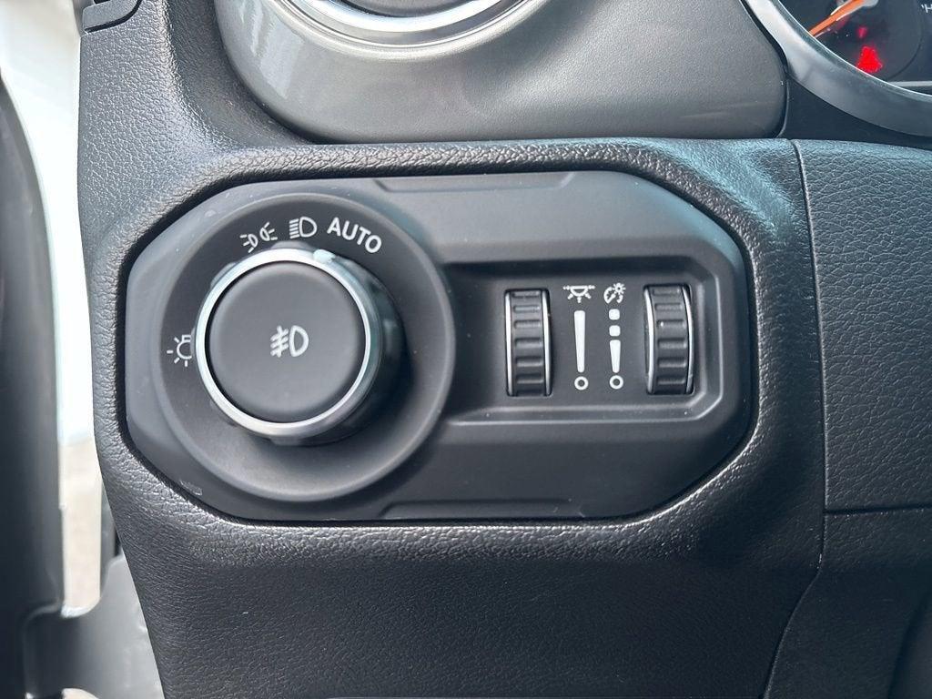 used 2022 Jeep Wrangler Unlimited car, priced at $31,385