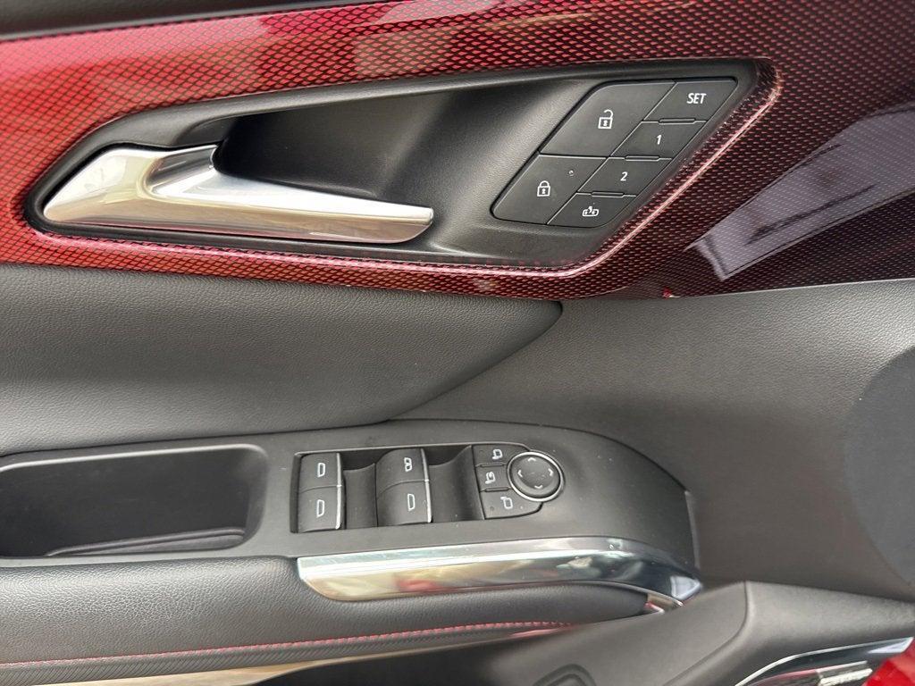 used 2025 Chevrolet Traverse car, priced at $50,995