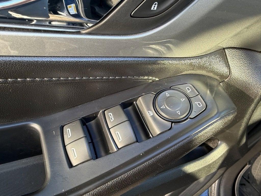 used 2022 Chevrolet Traverse car, priced at $25,490