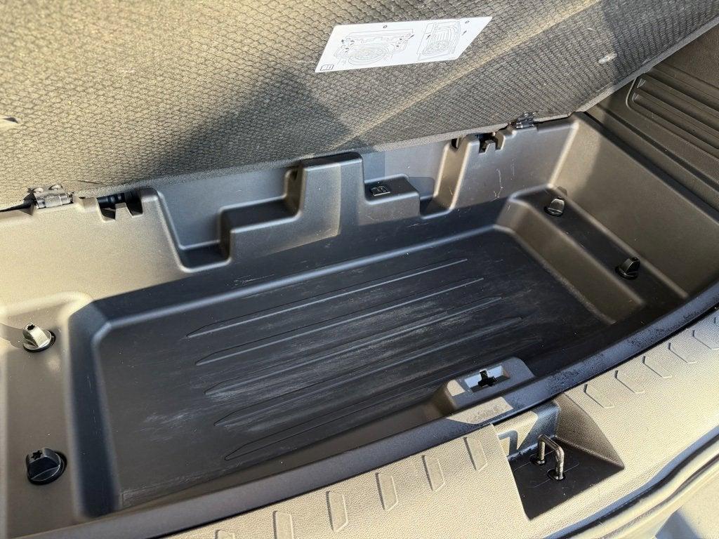 used 2022 Chevrolet Traverse car, priced at $25,490