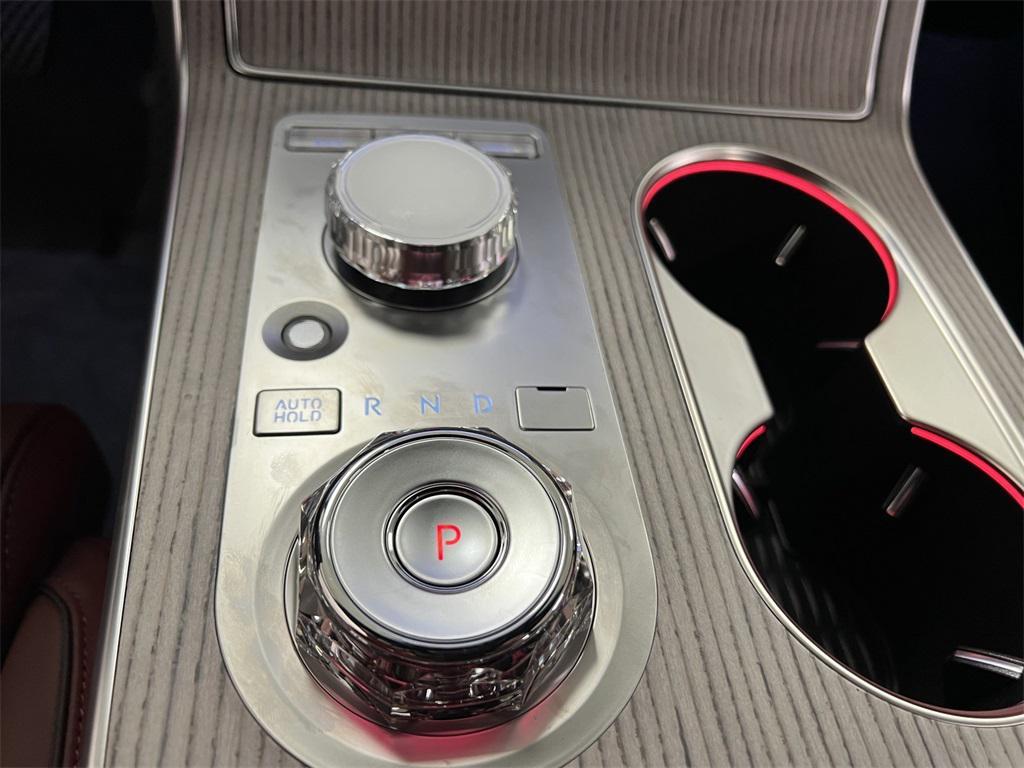 new 2025 Genesis GV80 car, priced at $78,428