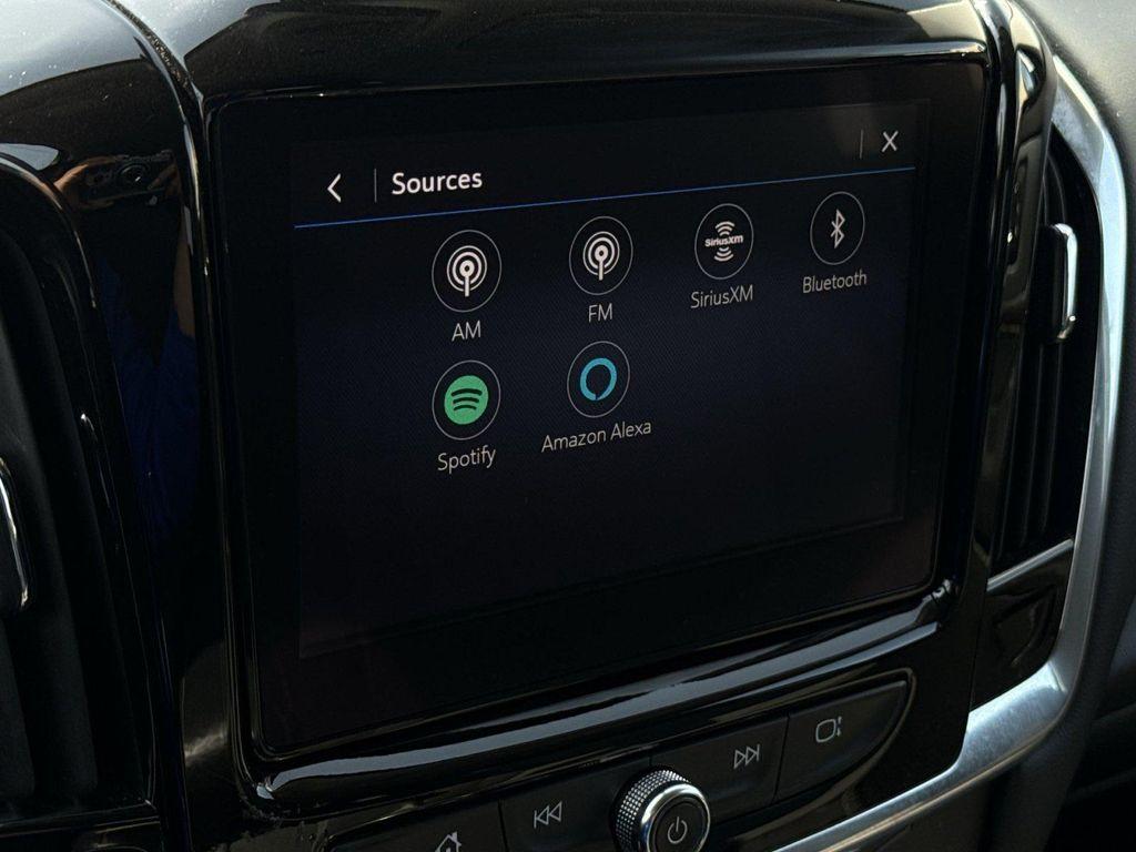 used 2021 Chevrolet Traverse car, priced at $19,895