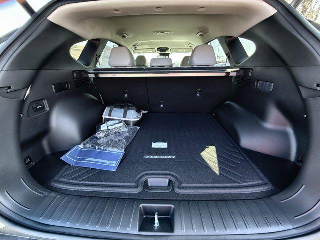 new 2026 Hyundai TUCSON Hybrid car, priced at $32,065