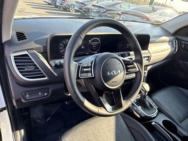used 2024 Kia Seltos car, priced at $22,700