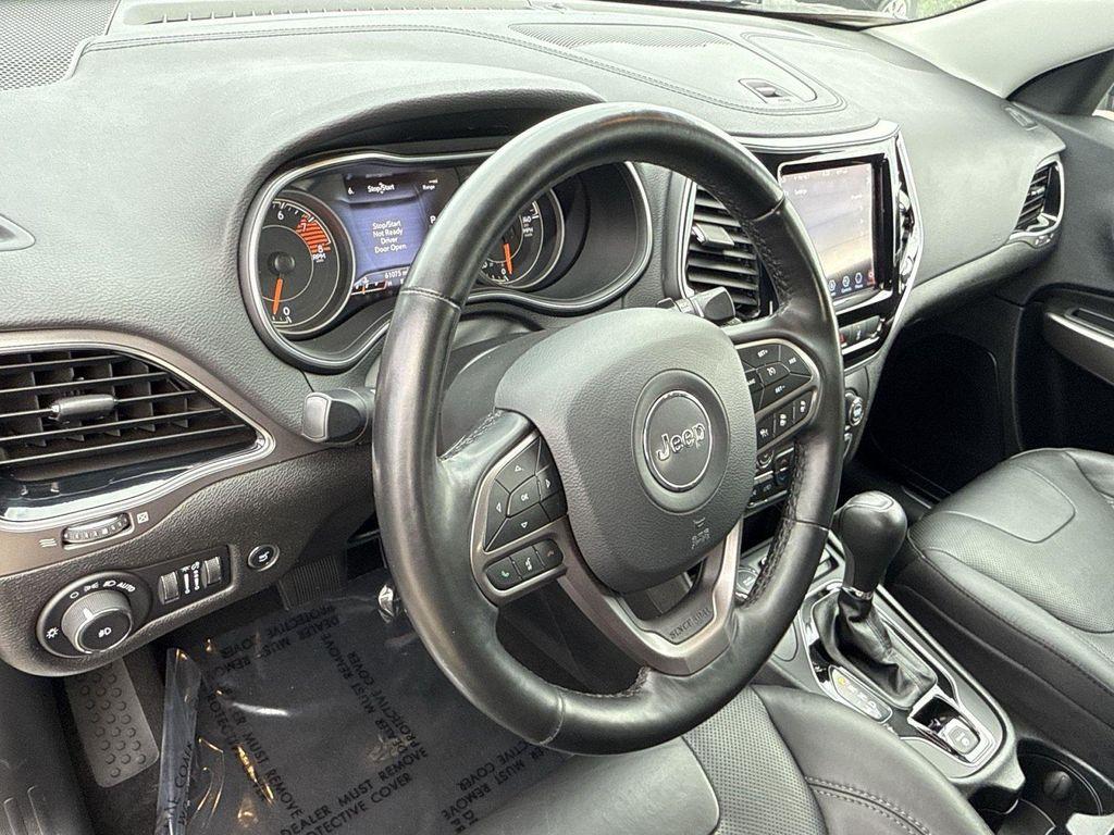 used 2021 Jeep Cherokee car, priced at $20,495