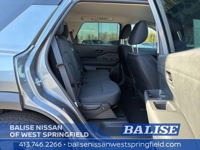 new 2026 Nissan Pathfinder car, priced at $38,919