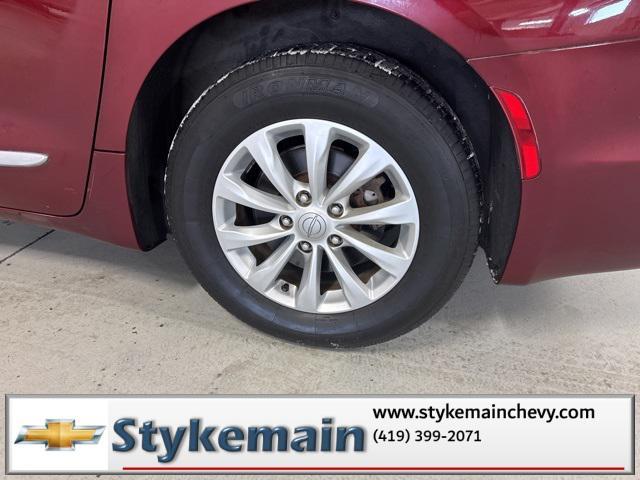 used 2019 Chrysler Pacifica car, priced at $15,942