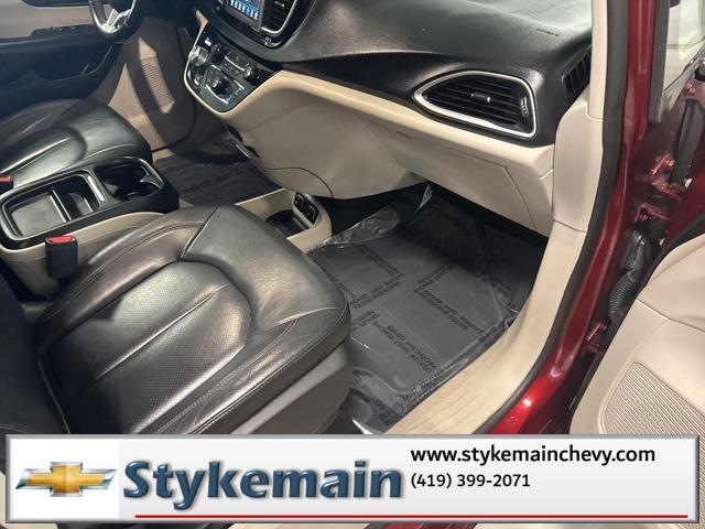 used 2019 Chrysler Pacifica car, priced at $15,942