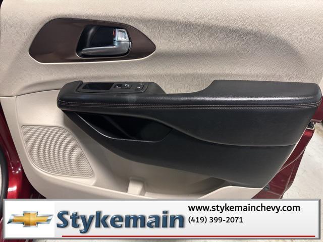 used 2019 Chrysler Pacifica car, priced at $15,942