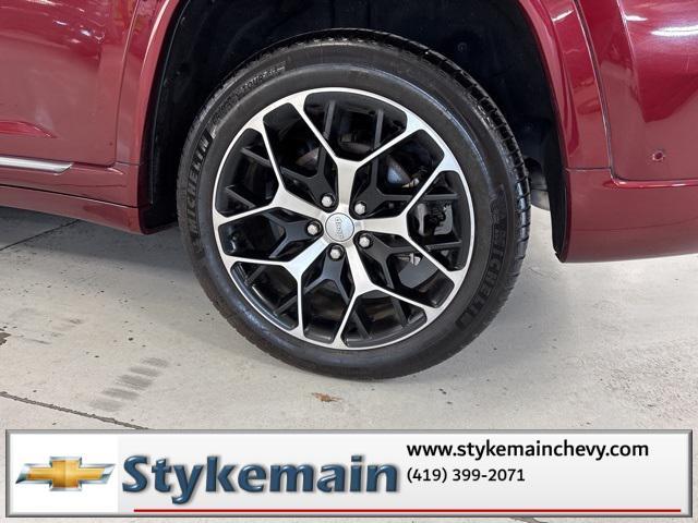 used 2022 Jeep Grand Cherokee car, priced at $40,499