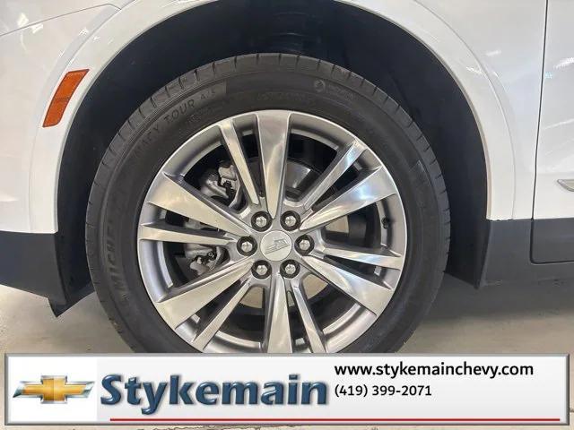 used 2024 Cadillac XT5 car, priced at $28,000