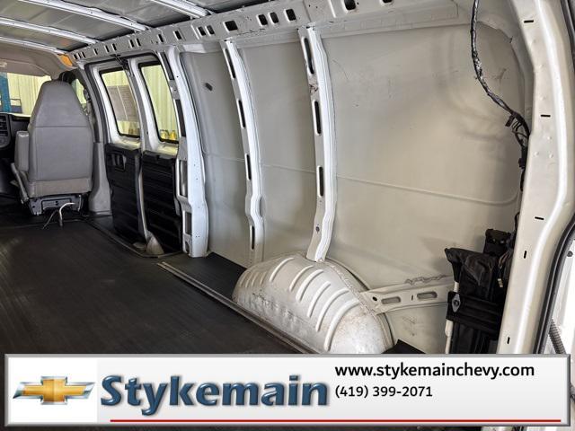 used 2009 GMC Savana 2500 car, priced at $5,000