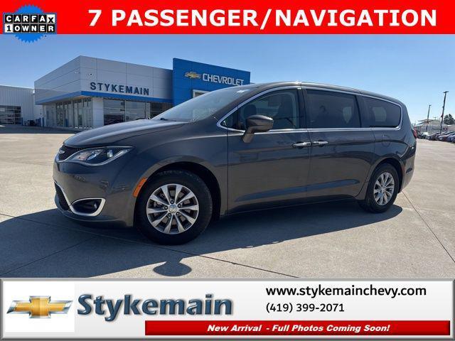 used 2018 Chrysler Pacifica car, priced at $16,654