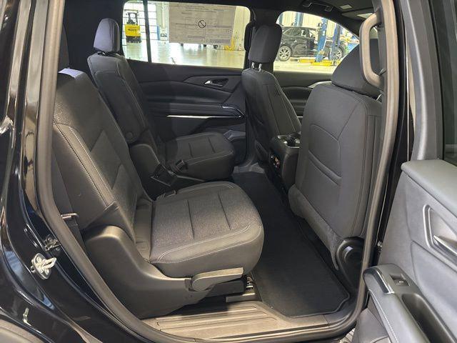 new 2026 Chevrolet Traverse car, priced at $39,992