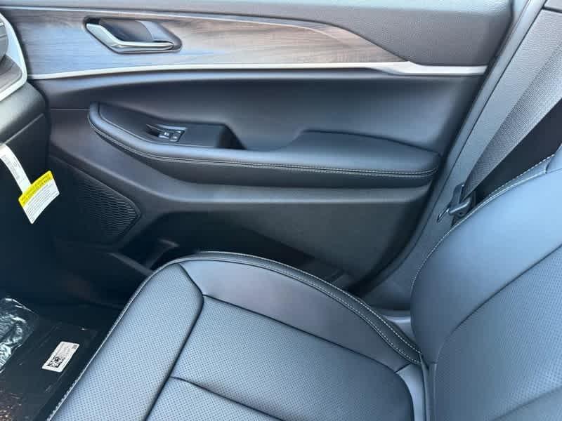 new 2025 Jeep Grand Cherokee L car, priced at $49,730