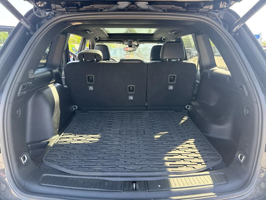 used 2024 Jeep Grand Cherokee car, priced at $36,994