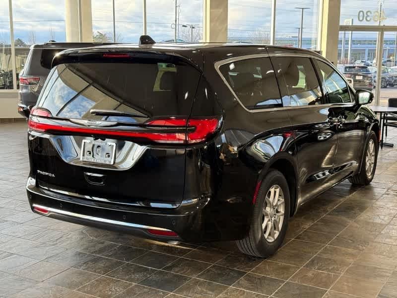 new 2026 Chrysler Pacifica car, priced at $42,471