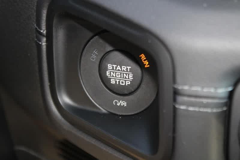 new 2025 Jeep Gladiator car, priced at $52,014