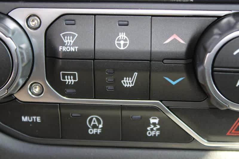 new 2025 Jeep Gladiator car, priced at $52,014