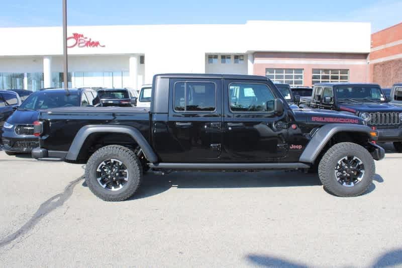 new 2025 Jeep Gladiator car, priced at $52,014