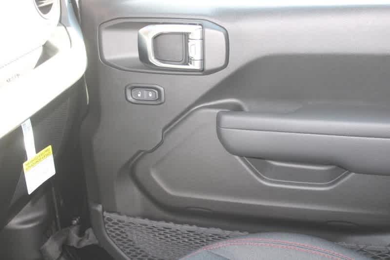 new 2025 Jeep Gladiator car, priced at $52,014