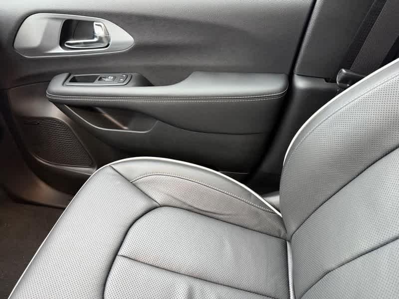 new 2026 Chrysler Pacifica car, priced at $51,446