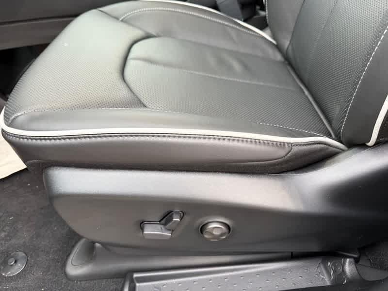 new 2026 Chrysler Pacifica car, priced at $51,446