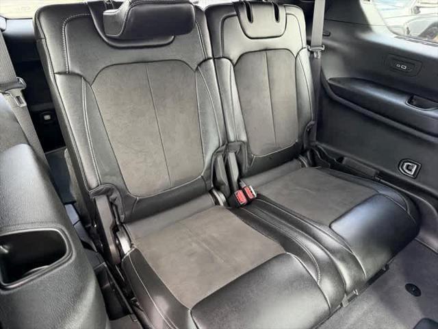 used 2023 Jeep Grand Cherokee L car, priced at $33,994